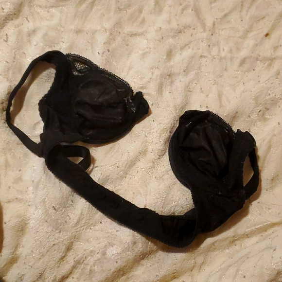 Black Lace sheer bra - Picture 3 of 5